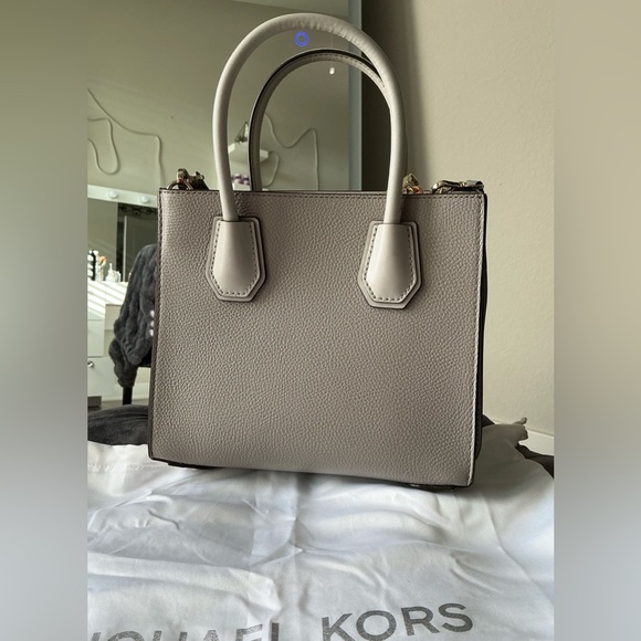 Michael Kors Mecer Medium Pebble Leather Satchel : - Picture 4 of 8